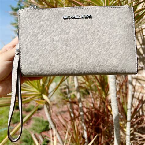 michael kors double zip phone wristlet